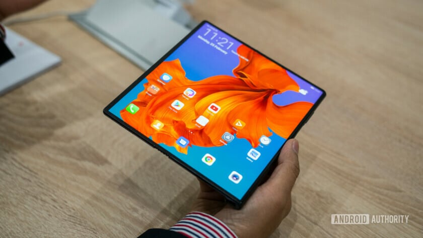 Huawei Mate X Foldable Phone Hands On display unfolded